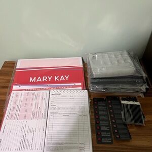 Mary Kay Supplies - Facial Accessory Sets NWT